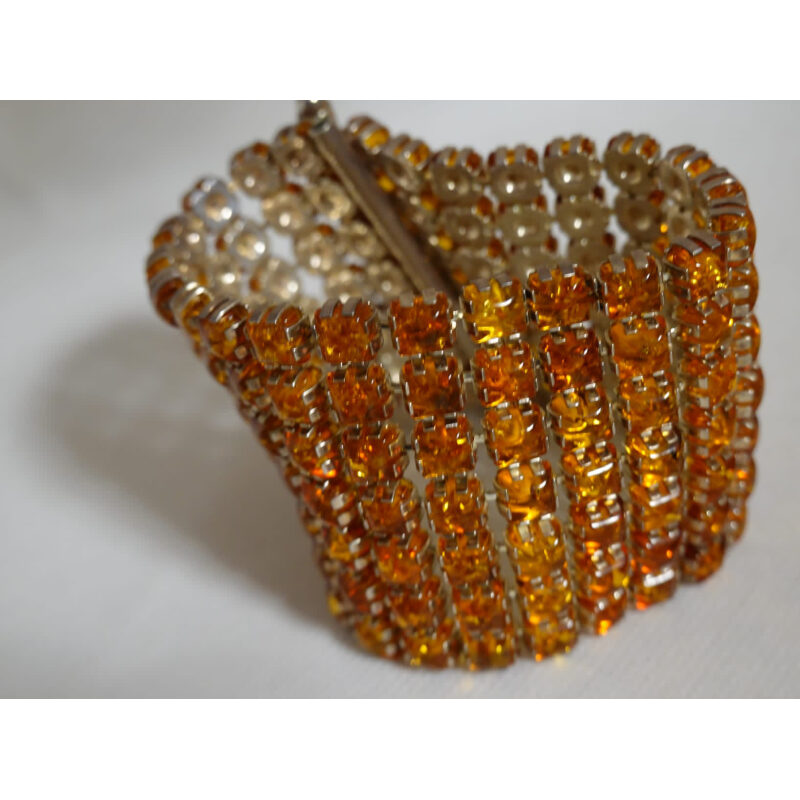 Diamond-cut amber bracelet