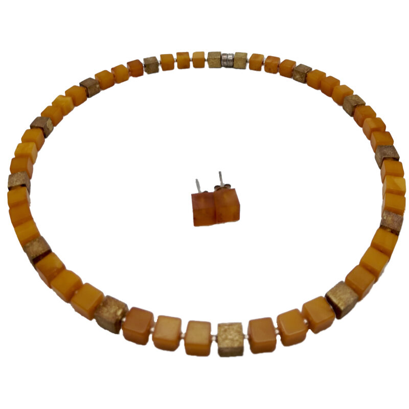 Cubes necklace of genuine honey Baltic amber and gold plated silver